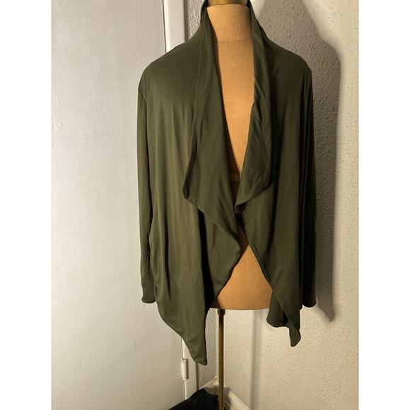 B Collection Bobeau Open Waterfall Asymmetric Sweater Winter Quiet Luxury Boho - Picture 1 of 8